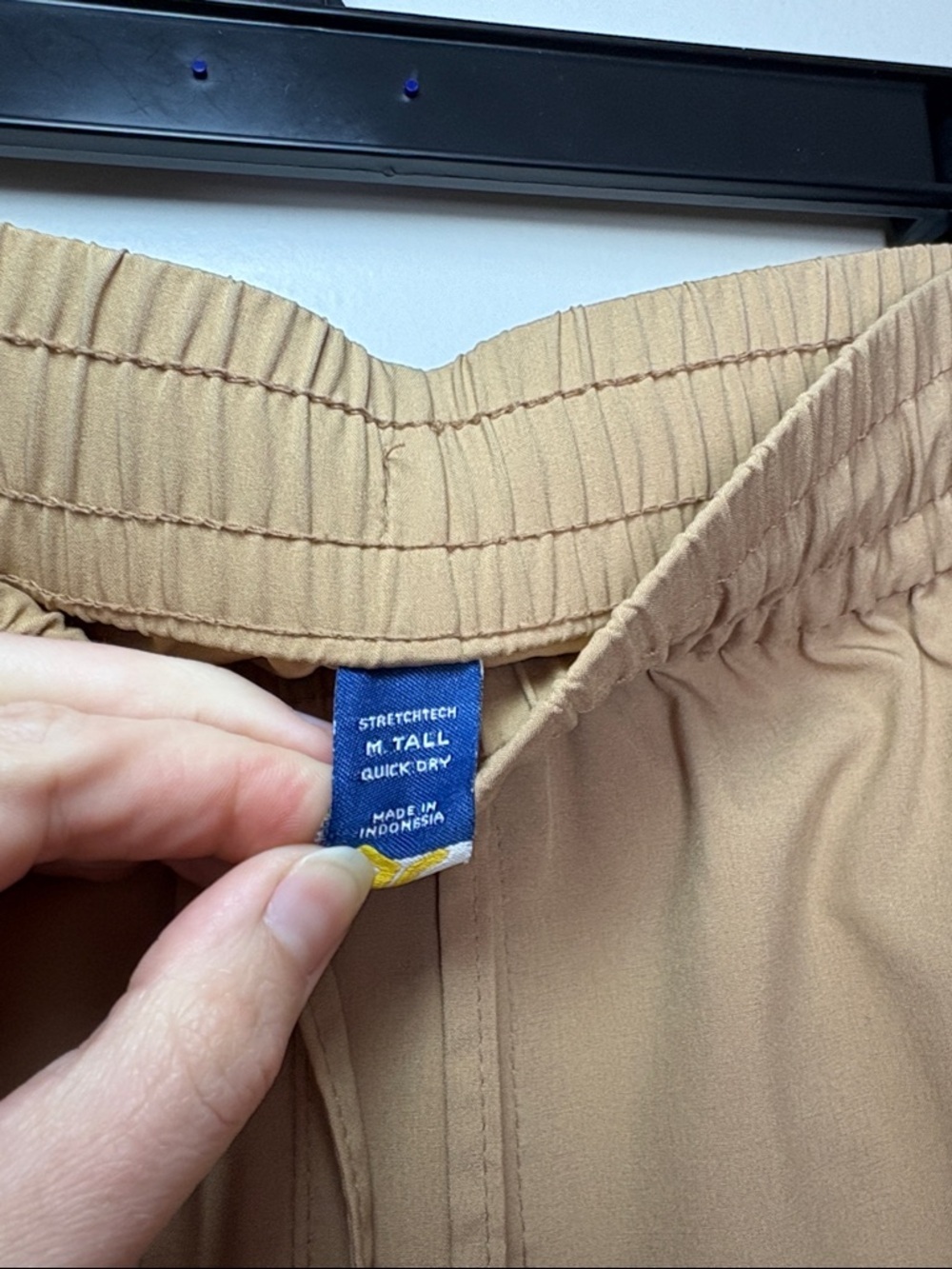 NEW Old Navy Wide Leg Cargo Pants Mid Rise Tan Medium Tall - Picture 2 of 5